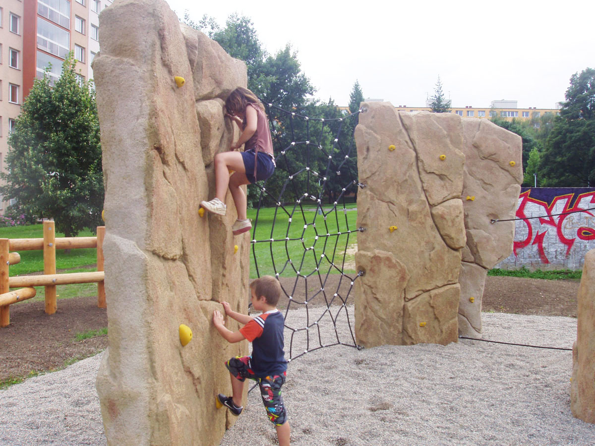 Praha 9 – veřejné hřiště