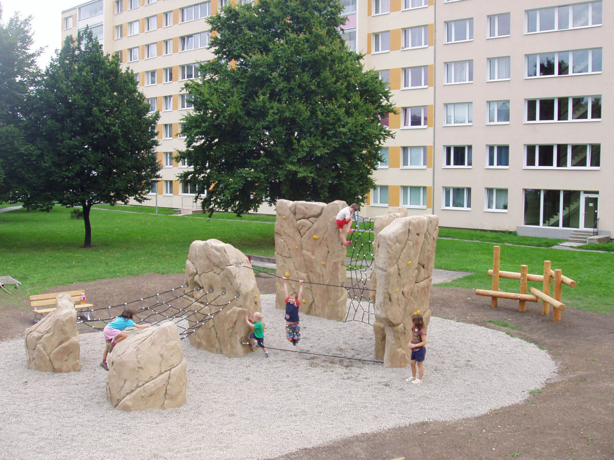 Praha 9 – veřejné hřiště