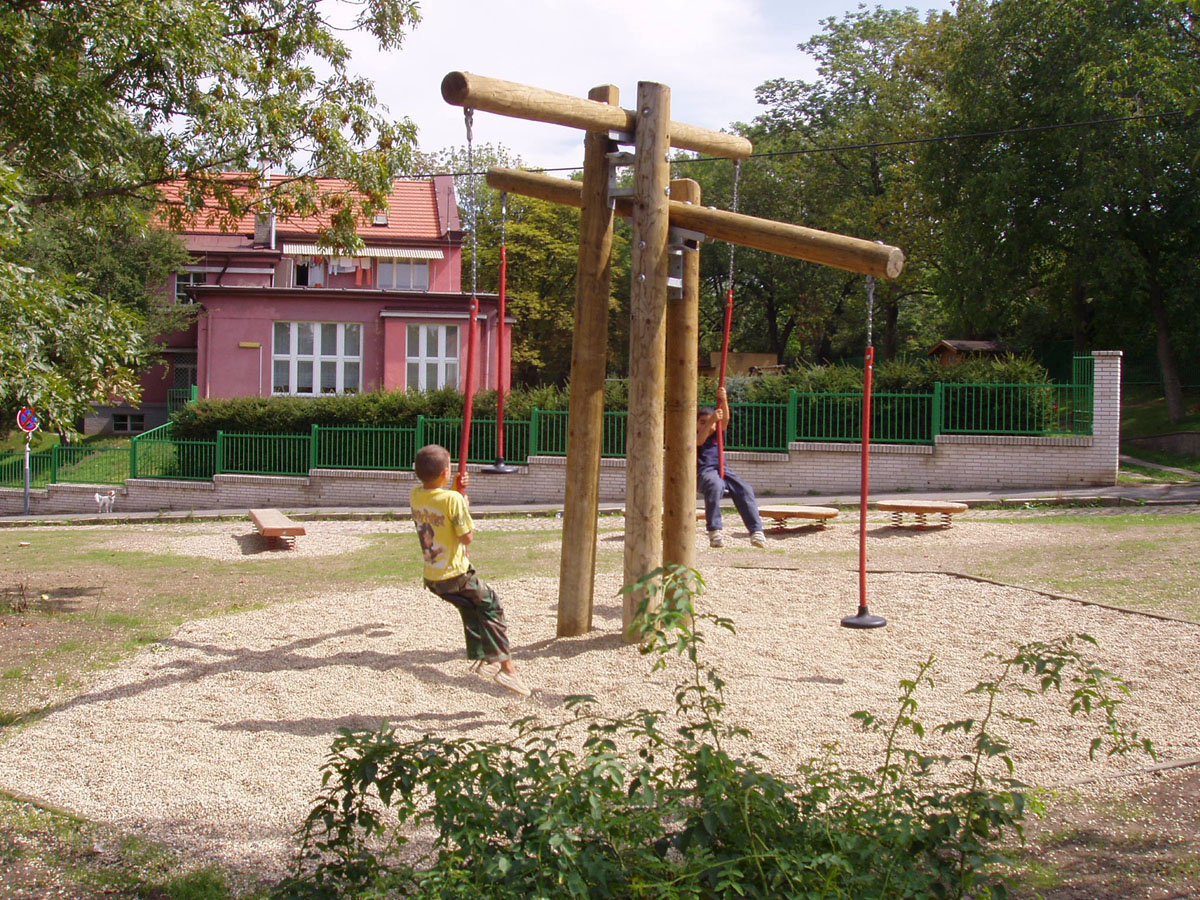 Praha 9 – veřejné hřiště